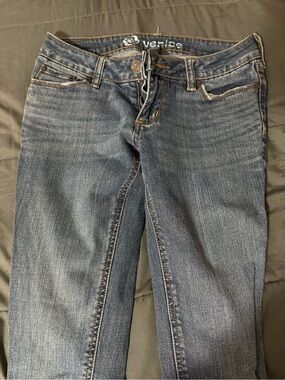 Bullhead Straight Leg Women's Blue Denim Jeans